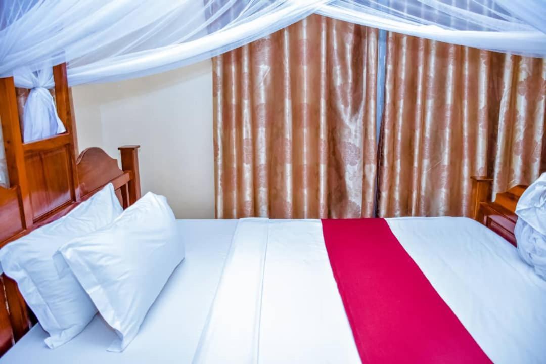 Red Sun Lodge Kokoni Ngambo Eksteriør billede